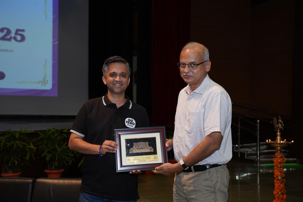 IIM Lucknow hosts Samvaad 2025 -Alumni Conclave celebrating &quot;The India Moment&quot;